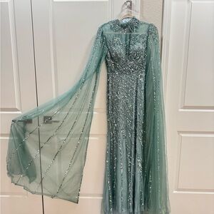 Elegant Teal Long Sleeve Evening Dress